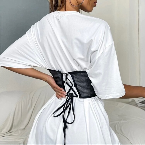 [SOLD] 3 Black Corset Sets - Picture 4 of 6